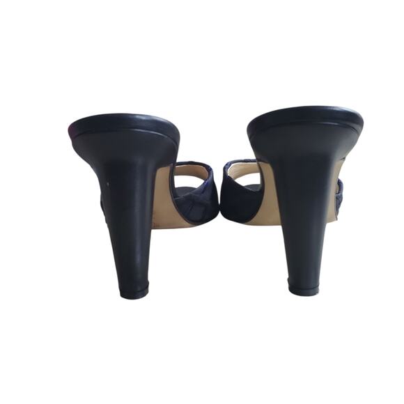 Bottega Veneta Vintage Navy Embroidered Mule Sandals (6.5 B) - Picture 4 of 8